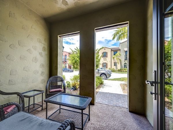 Naples Condo 1019804