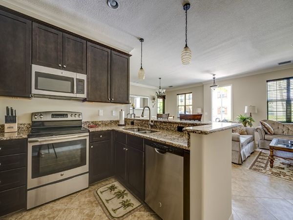 Naples Condo 1019804