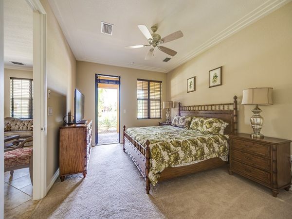 Naples Condo 1019804