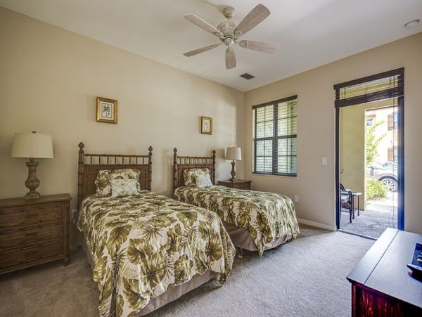 Naples Condo 1019804