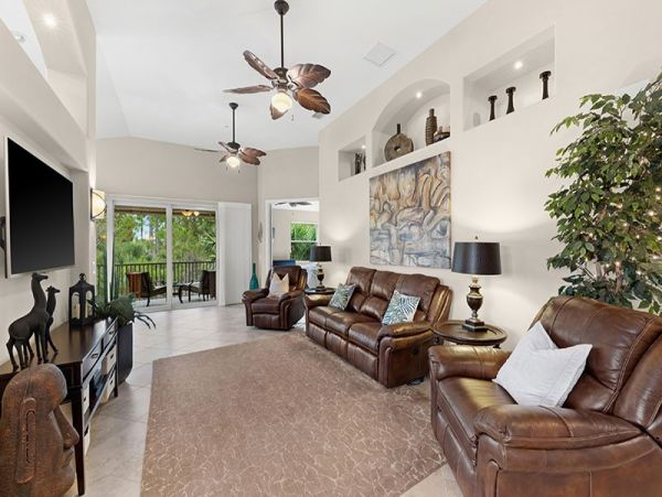 Naples Condo 1019805