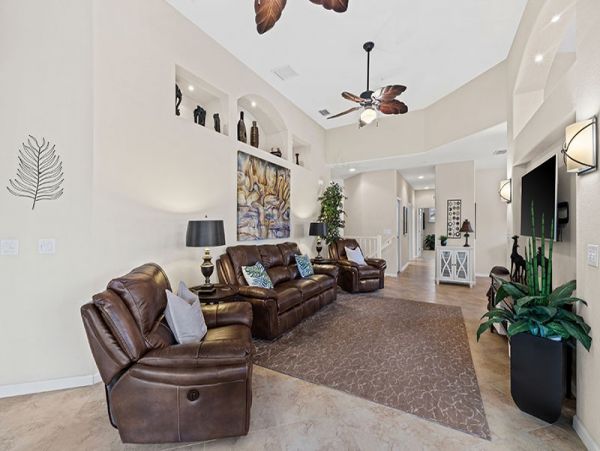 Naples Condo 1019805