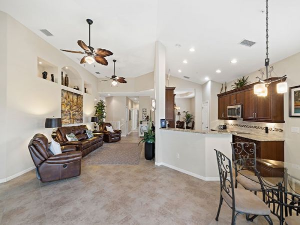Naples Condo 1019805
