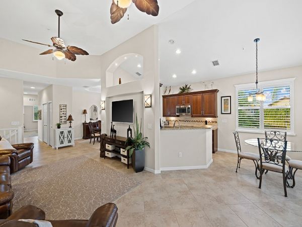 Naples Condo 1019805