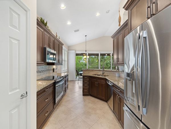 Naples Condo 1019805