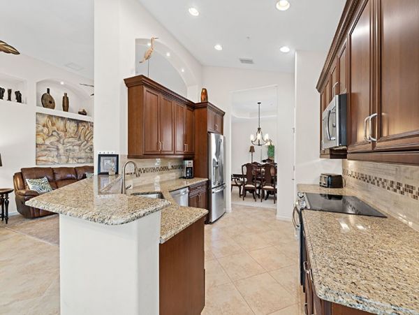 Naples Condo 1019805