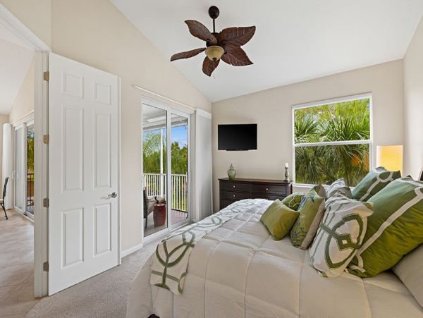 Naples Condo 1019805