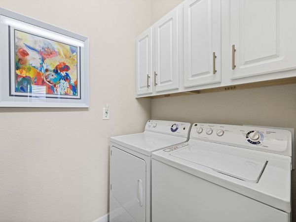 Naples Condo 1019805