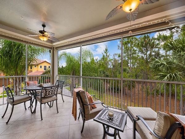 Naples Condo 1019805