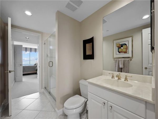 Elegant Gulf-View Condo in Naples with Stunning Views