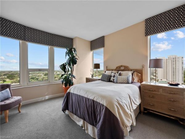 Elegant Gulf-View Condo in Naples with Stunning Views