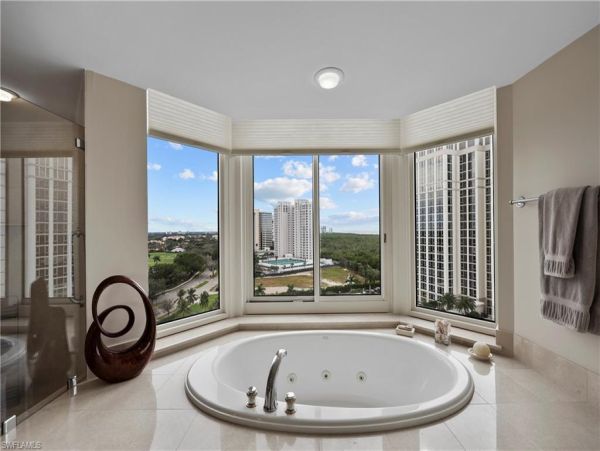 Elegant Gulf-View Condo in Naples with Stunning Views