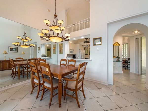 Naples Condo 1019807