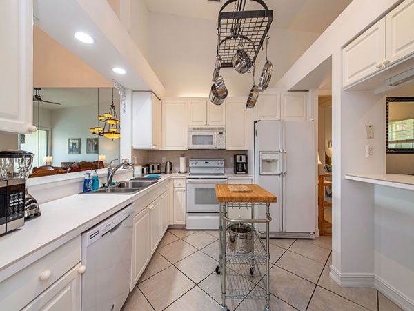 Naples Condo 1019807