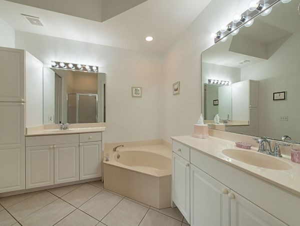 Naples Condo 1019807