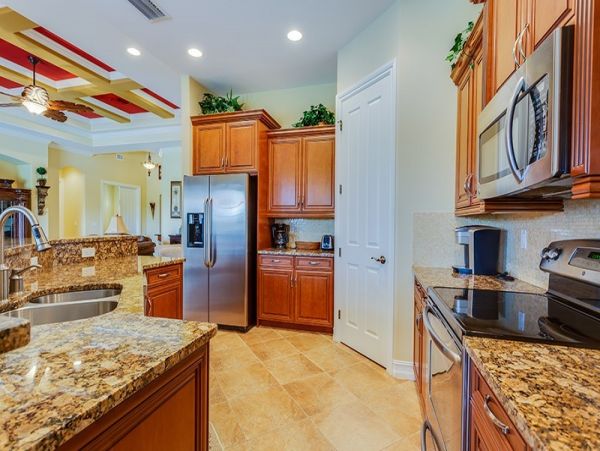 Naples Home 1019808