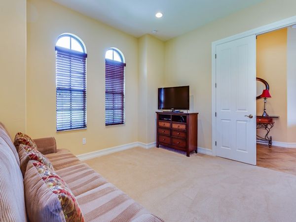 Naples Home 1019808