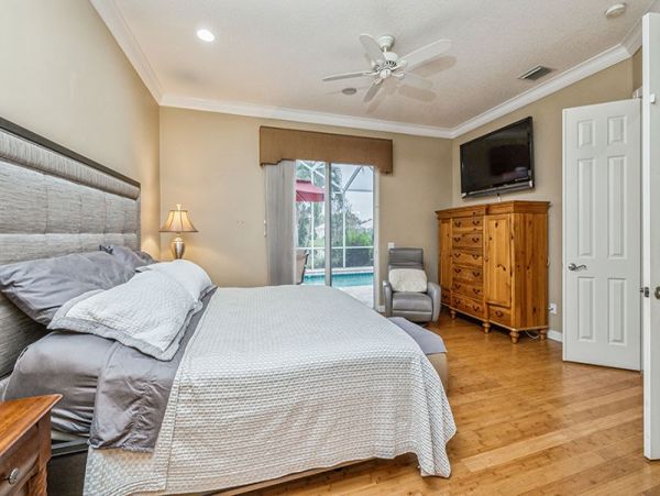 Naples Home 1019809