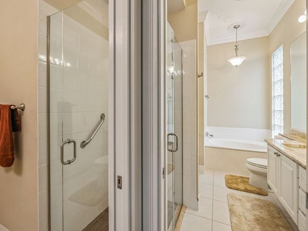 Naples Home 1019809