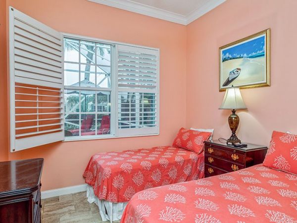 Naples Home 1019809
