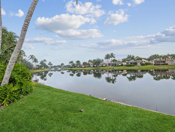 Naples Home 1019809