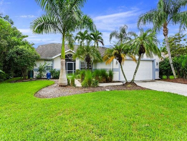 Naples Home 1019810