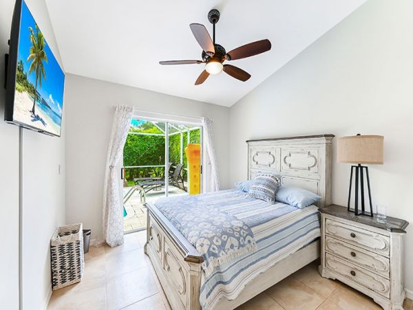 Naples Home 1019810