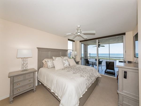 Naples Condo 1019811
