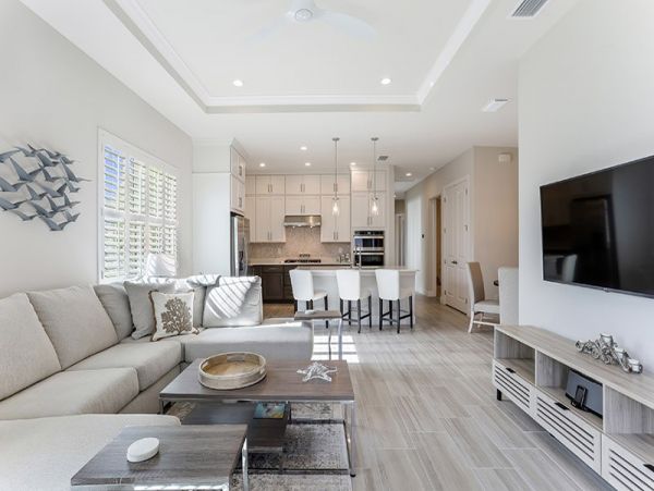 Naples Home 1019816