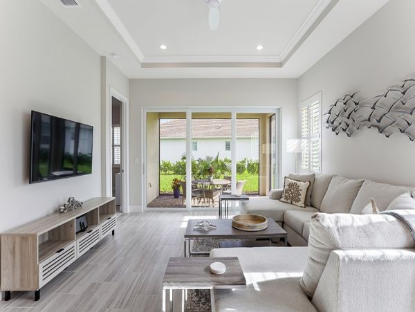 Naples Home 1019816