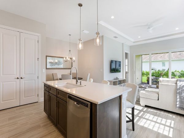 Naples Home 1019816