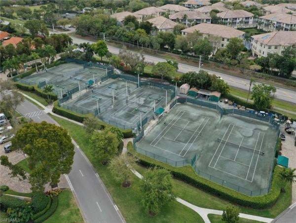 Naples Condo 1019817