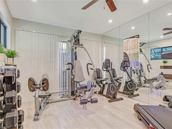 Naples Condo 1019817