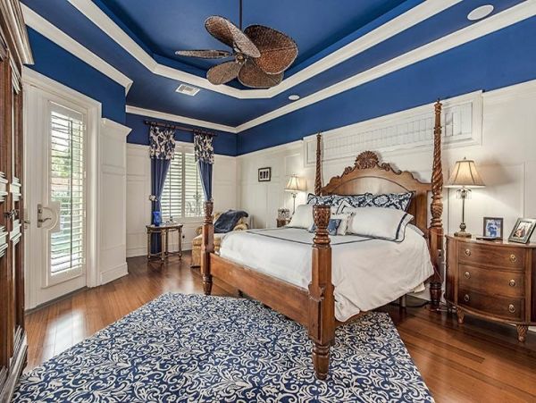Gorgeous Vacation Home in Naples with Private Pool and Hot Tub