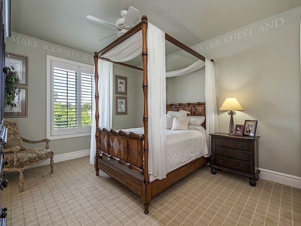 Gorgeous Vacation Home in Naples with Private Pool and Hot Tub