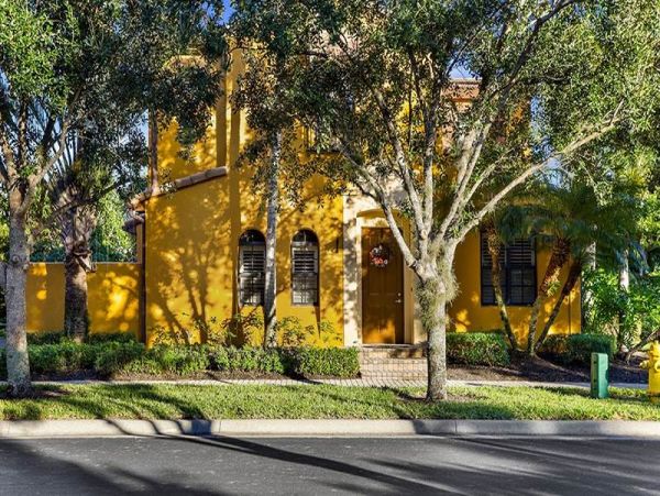 Naples Home 1019821