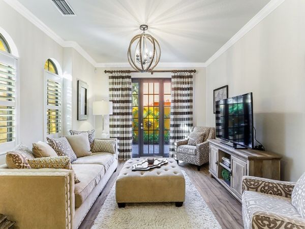 Naples Home 1019821