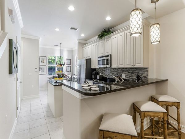 Naples Home 1019821