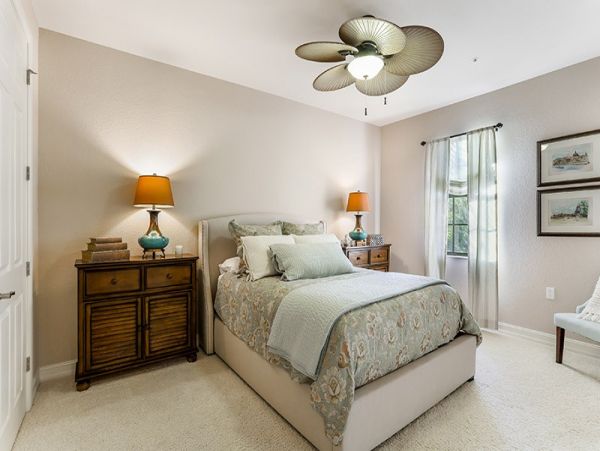 Naples Home 1019821