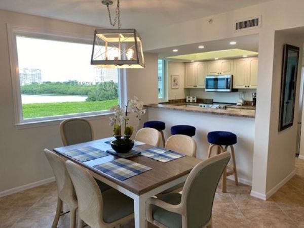 Naples Condo 1019823