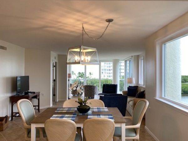Naples Condo 1019823