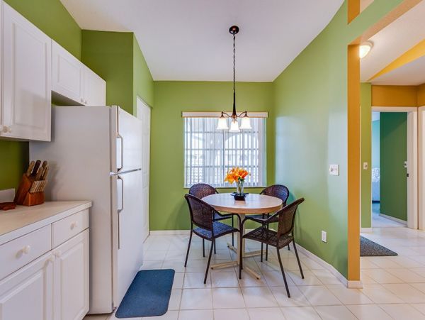 Naples Condo 1019824