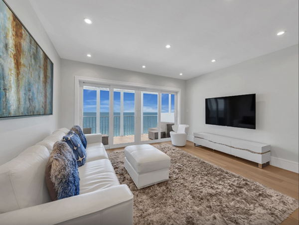 Naples Beachfront Condo | Luxury Gulf Front 2 Bedroom Vacation Rental
