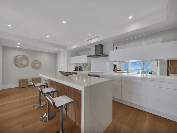 Naples Beachfront Condo | Luxury Gulf Front 2 Bedroom Vacation Rental