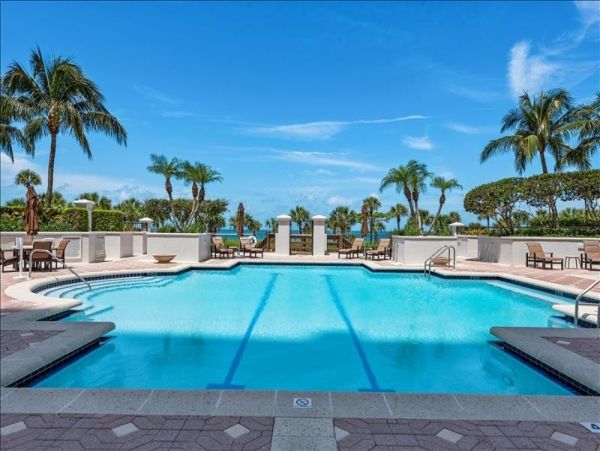 Bay Colony Club at the Biltmore Gulf Front sleeps 5