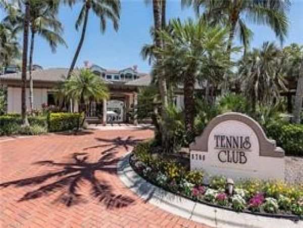 Bay Colony Club at the Biltmore Gulf Front sleeps 5