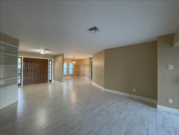 Naples Home 1019833