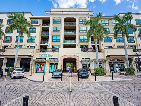 Naples Condo 1019834