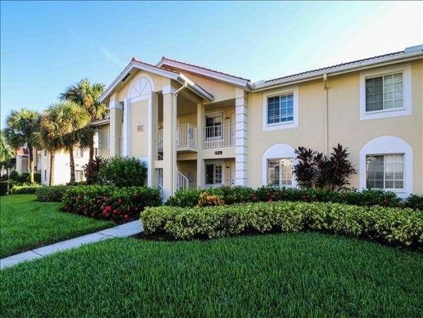 Naples Condo 1019835