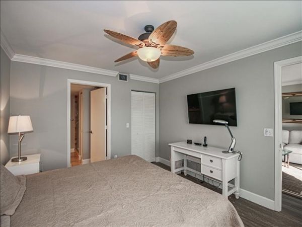 Naples Condo 1019835